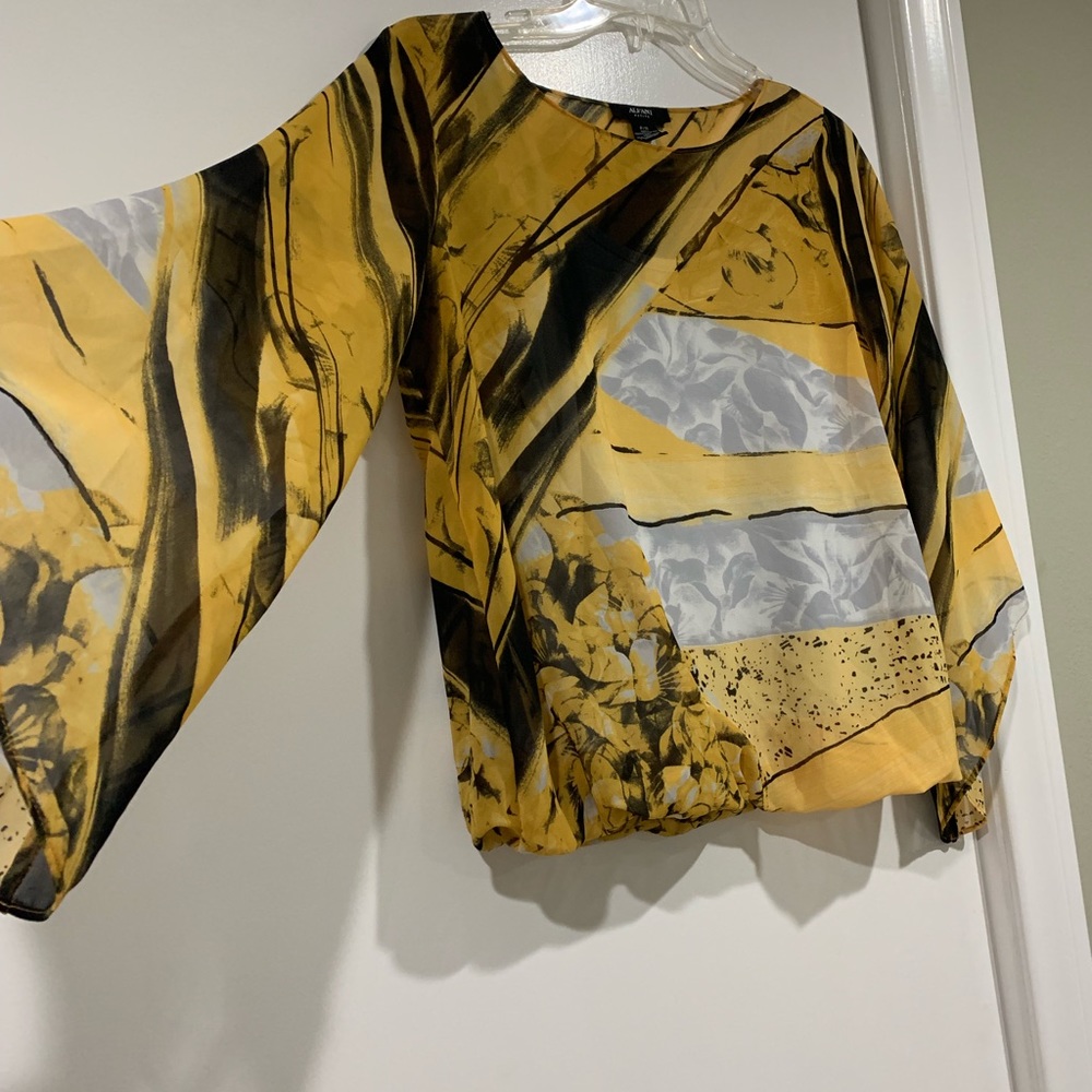 Blouse - Picture 4 of 4